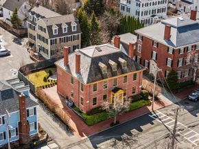 17 Federal St, Newburyport MA 01950