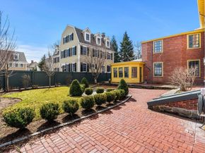 17 Federal St, Newburyport MA 01950