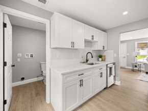 122 Sinclair Rd, Brockton MA 02302