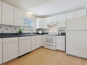 49 Granite St, Holliston MA 01746