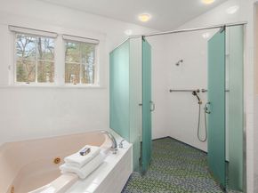 55 Glezen Ln, Wayland MA 01778