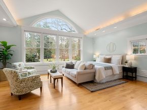 55 Glezen Ln, Wayland MA 01778