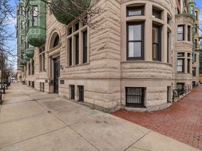 10 Charlesgate E 2, Boston MA 02215