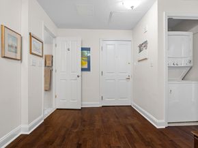 10 Charlesgate E 2, Boston MA 02215