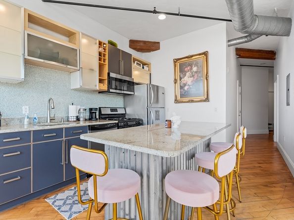 281 Essex St 306, Salem MA 01970