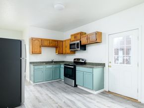 19 Kelley Sq, Worcester MA 01610