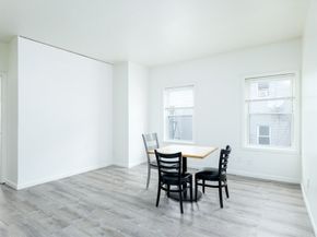 19 Kelley Sq, Worcester MA 01610