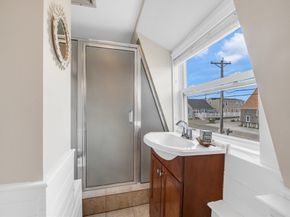 237 Northern Blvd, Newburyport MA 01950