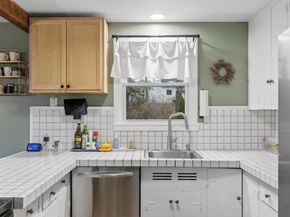 14 Francis Wyman Rd, Burlington MA 01803