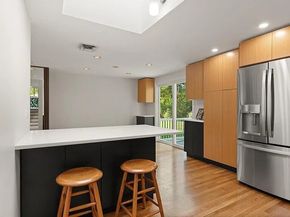 19 Selwyn Rd, Newton MA 02461