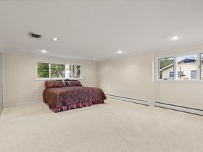 19 Selwyn Rd, Newton MA 02461