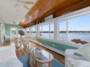 24 Holmes Ave, Kingston MA 02364