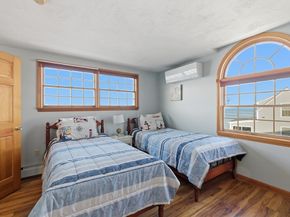 24 Holmes Ave, Kingston MA 02364