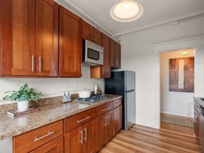 8 Garrison St 709, Boston MA 02116