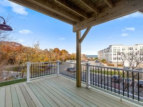 393-5 Court St 5, Plymouth MA 02360