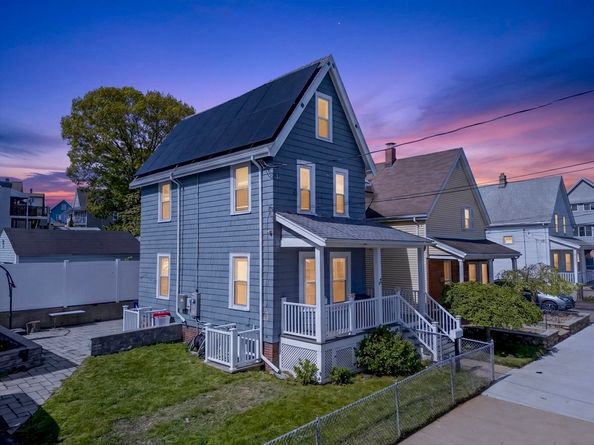 17 Estes Street, Everett MA 02149