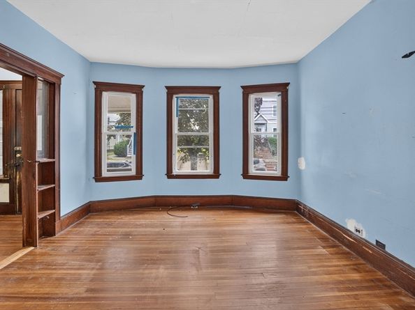 68 Raymond Ave, Somerville MA 02144