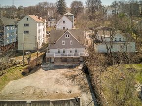 104 1/2 Rodney St, Worcester MA 01605