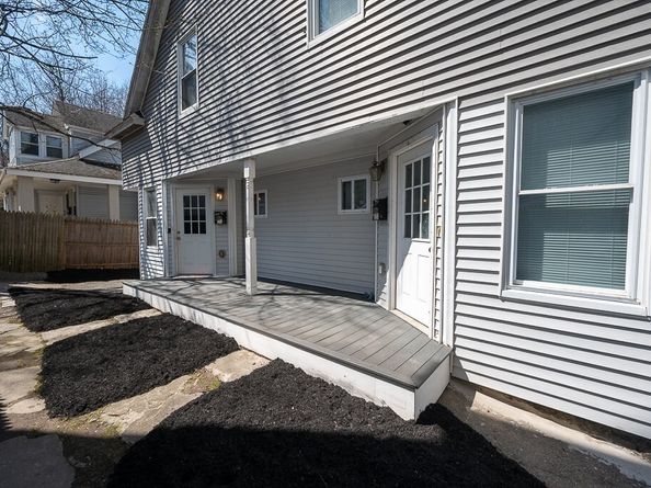 104 1/2 Rodney St, Worcester MA 01605