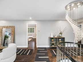 3 Old Brook Dr, Worcester MA 01609