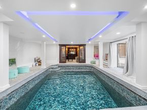 3 Old Brook Dr, Worcester MA 01609