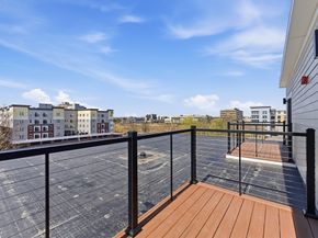 17 Holmes Street PH1, Quincy MA 02171