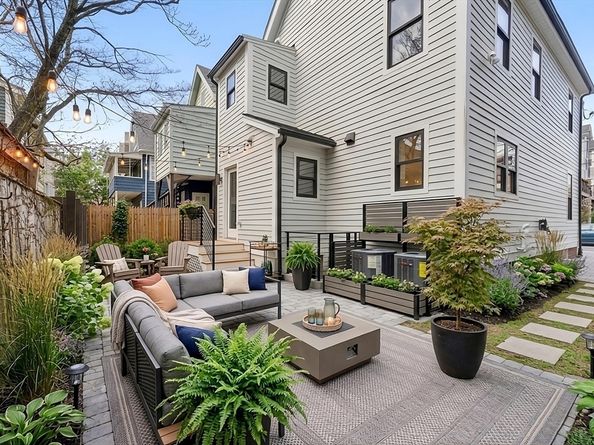 29 Line St, Cambridge MA 02138