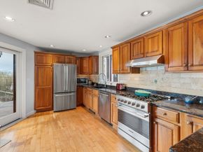 12 Andrews Street, Gloucester MA 01930