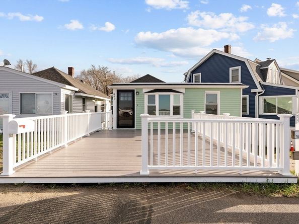 851 Quincy Shore Dr, Quincy MA 02170