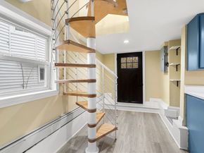 851 Quincy Shore Dr, Quincy MA 02170