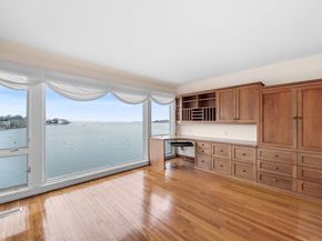 15 Skinners Path 15, Marblehead MA 01945