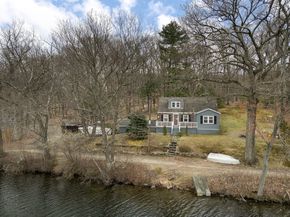 51 Reed Road, Shrewsbury MA 01545