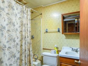 51 Reed Road, Shrewsbury MA 01545