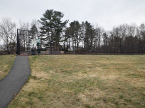 13 Walker Rd 12, North Andover MA 01845