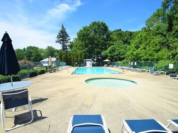 13 Walker Rd 12, North Andover MA 01845