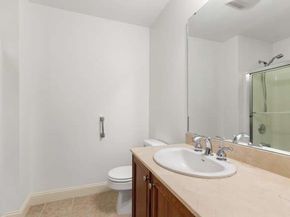 350 Greene St 306, North Andover MA 01845