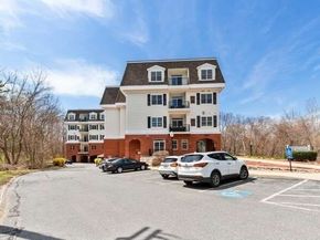 350 Greene St 306, North Andover MA 01845