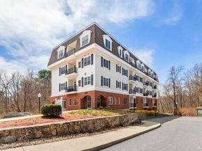 350 Greene St 306, North Andover MA 01845