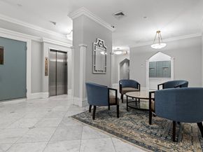271 Dartmouth St 5H, Boston MA 02116