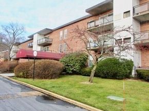 57 Broadlawn Park 14B, Boston MA 02132