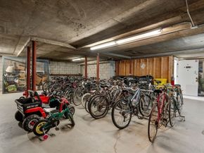 57 Broadlawn Park 14B, Boston MA 02132