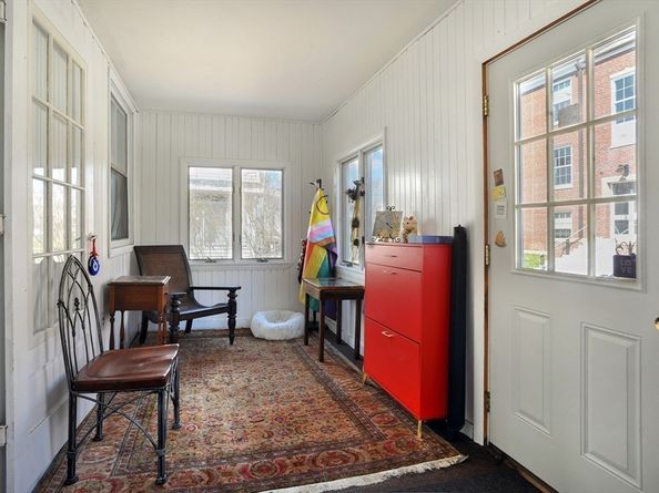 12 L Street, Hull MA 02045