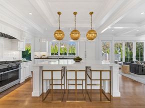 48 Marshall Rd, Wellesley MA 02482
