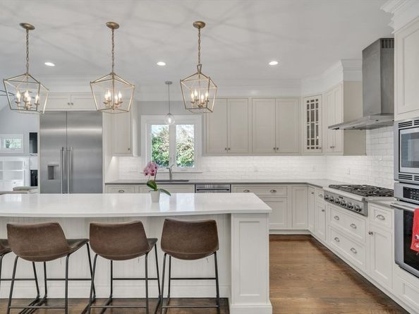 532 Lowell St, Lexington MA 02420