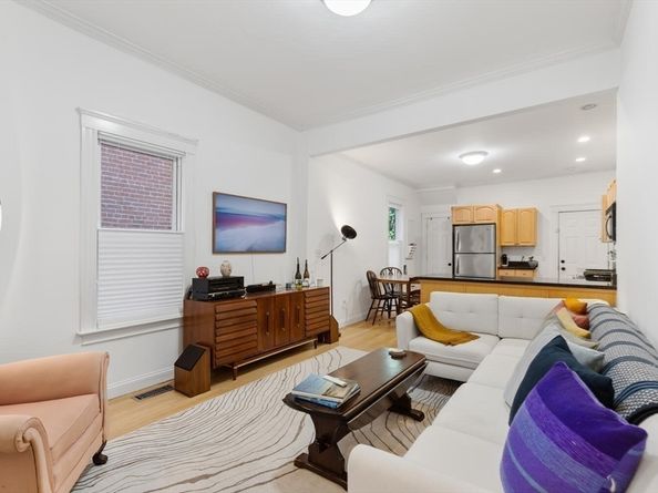 84-86 Mt Vernon St 841, Somerville MA 02145