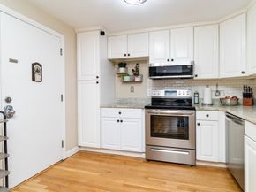 1075 Chestnut St 6, Newton MA 02464
