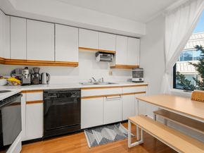 9-17 Baldwin St 15C, Newton MA 02458