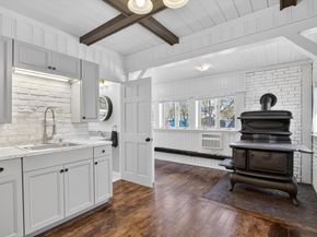 17 Hazel St, Fitchburg MA 01420