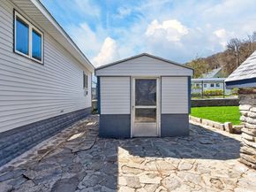 17 Hazel St, Fitchburg MA 01420