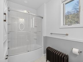 17 Hazel St, Fitchburg MA 01420
